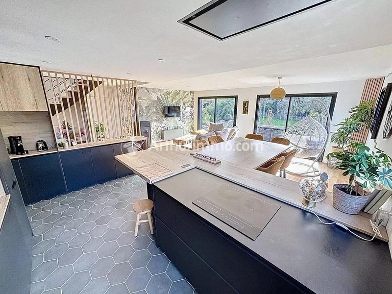 Maison - 122 m² - 5 pièces