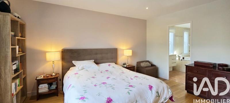 Maison - 228 m² - 7 pièces