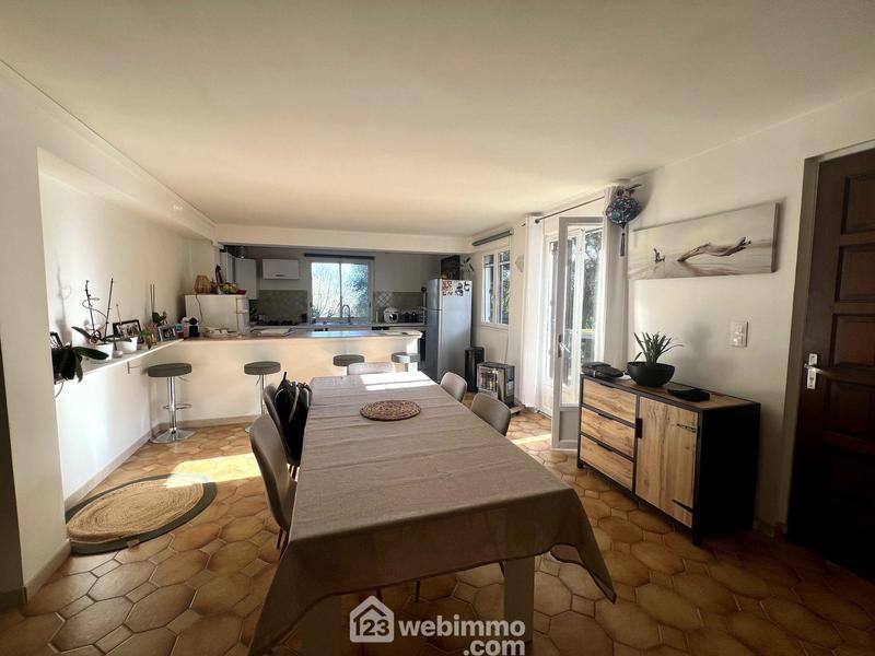 Maison - 339 m² - 12 pièces