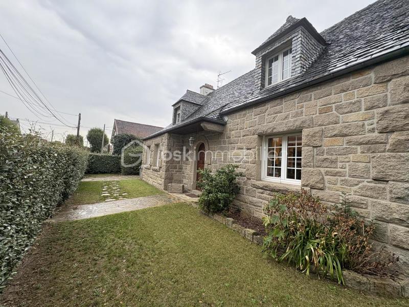 Maison en pierre - 180 m² - 7 pièces
