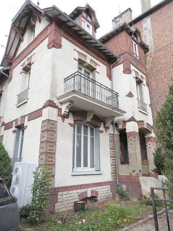 Maison - 176 m² - 7 pièces