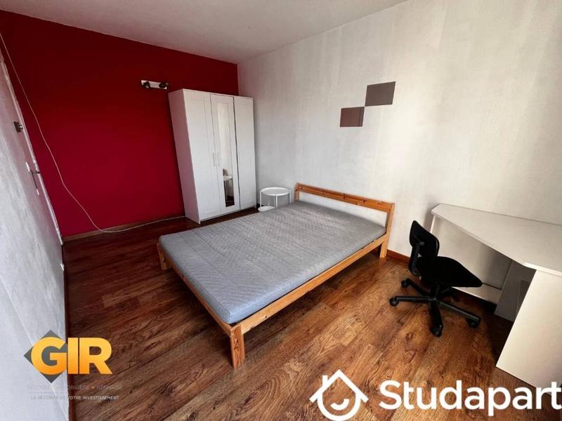 Chambre - 17 m² - 1 pièce