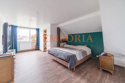 Maison - 194 m² - 8 pièces