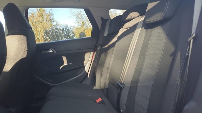 Peugeot 308 II 1.2 PureTech 130 Eat6 Allure - Automatique Entretien constructeur