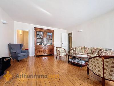 Appartement - 140 m² - 6 pièces