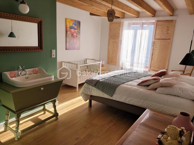 Maison de village - 361 m² - 12 pièces