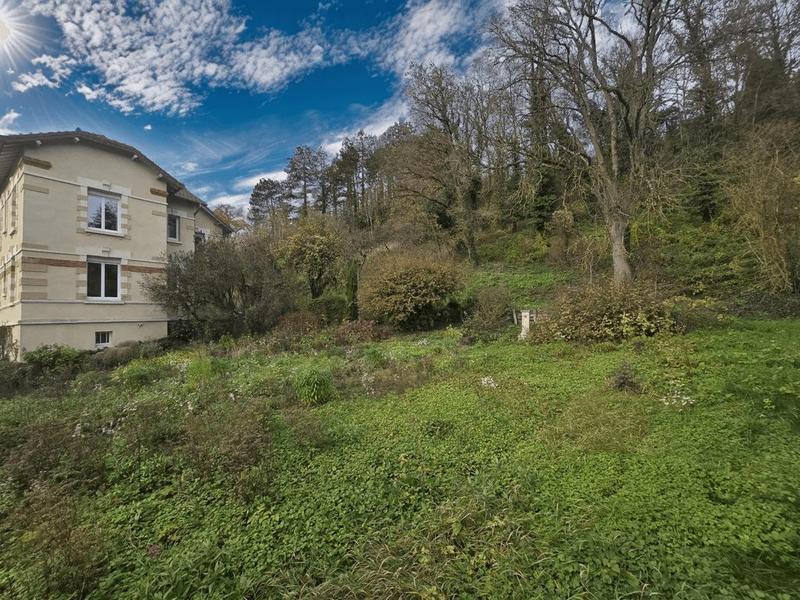 Maison - 193 m² - 8 pièces