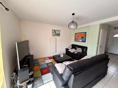 Maison - 92 m² - 4 pièces