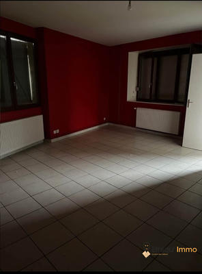 Maison - 234 m² - 4 pièces