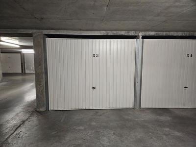 Parking / Garage