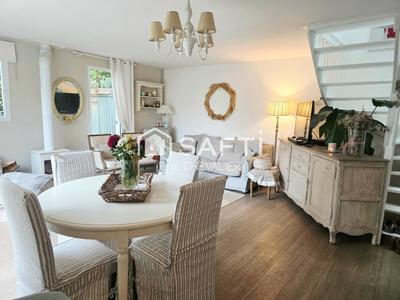 Maison - 100 m² - 5 pièces