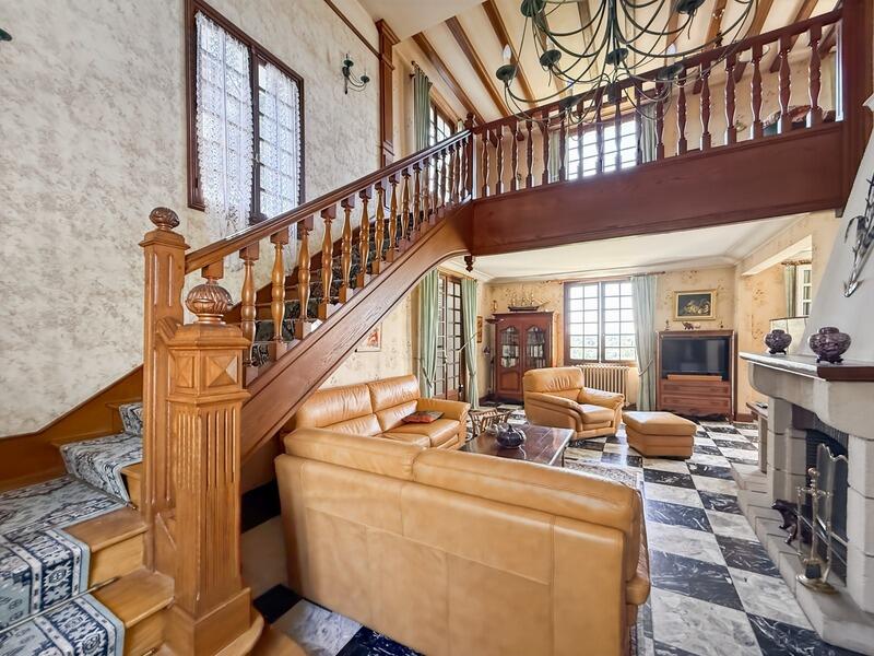 Maison - 163 m² - 5 pièces