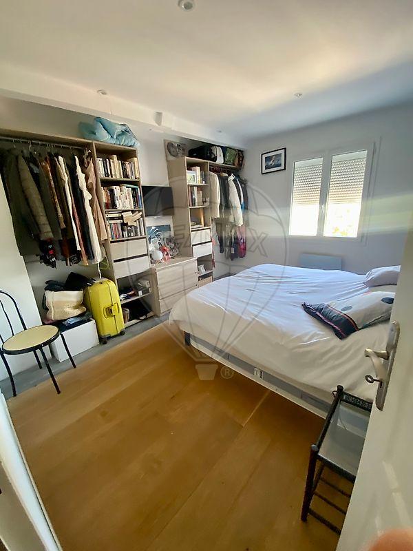 Maison - 182 m² - 7 pièces