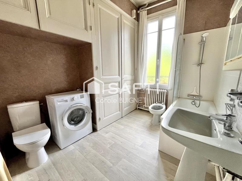 Maison - 195 m² - 7 pièces