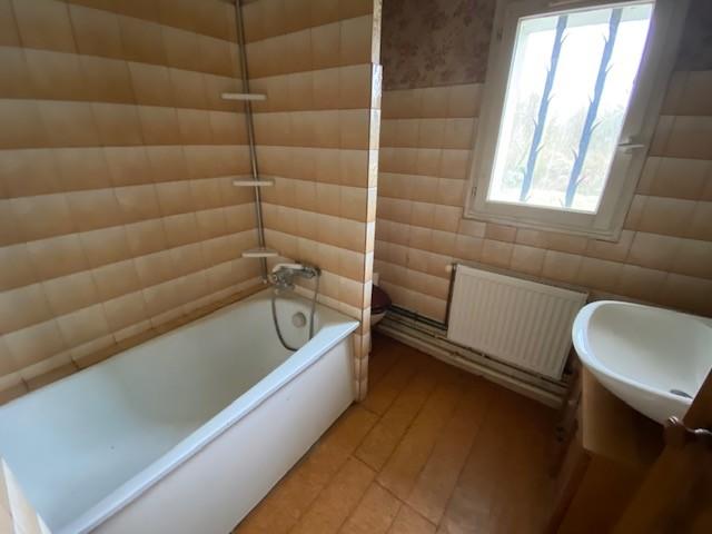 Maison - 110 m² - 4 pièces