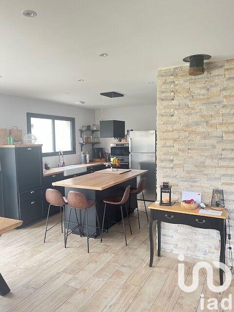 Maison - 143 m² - 6 pièces