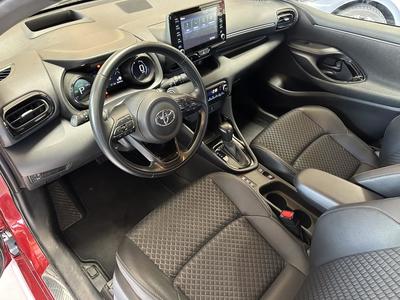 Toyota Yaris Hybride 116ch Collection - Parfait état Attelage Pneus neufs