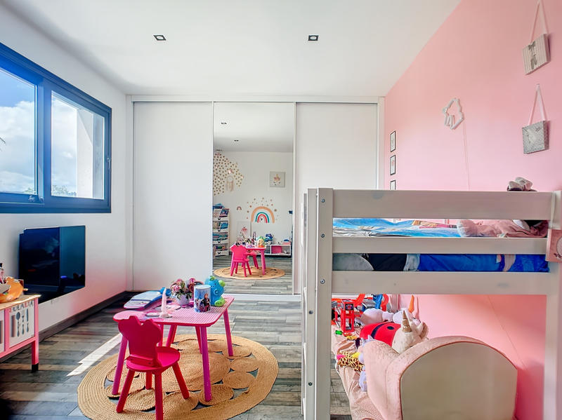 Villa - 200 m² - 7 pièces