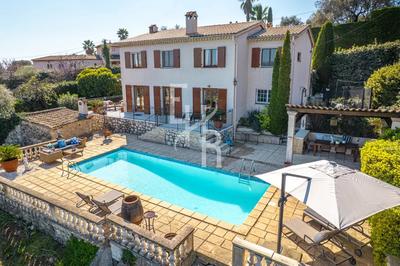 Villa - 173 m² - 7 pièces