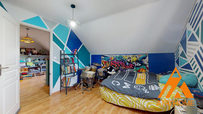 Maison - 133 m² - 6 pièces