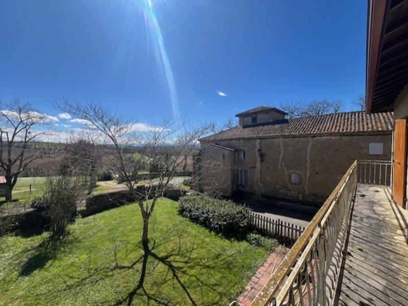 Maison - 216 m² - 8 pièces