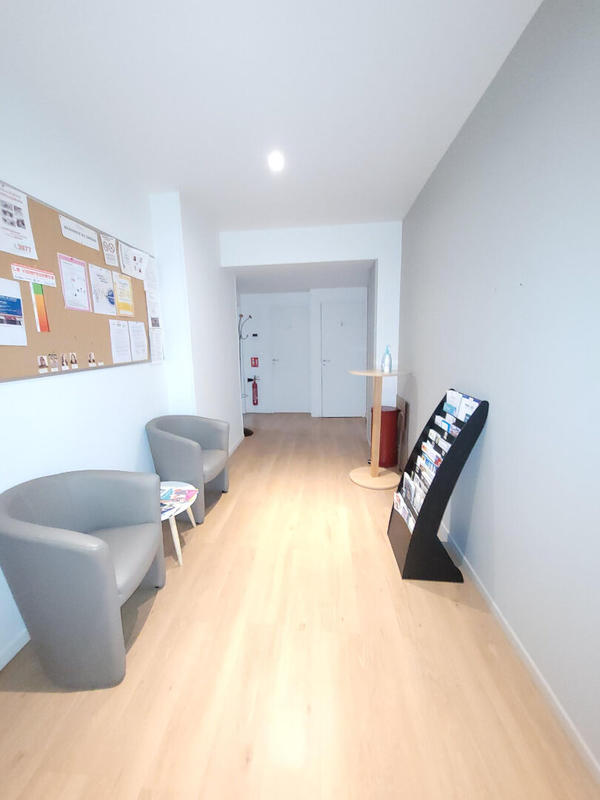 Bureau - 114 m² - 5 pièces