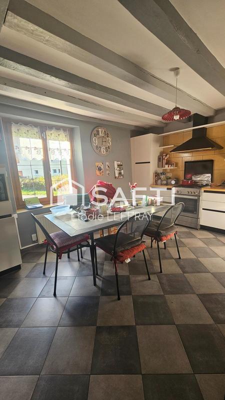 Maison - 180 m² - 5 pièces