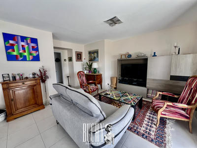 Appartement - 85 m² - 4 pièces