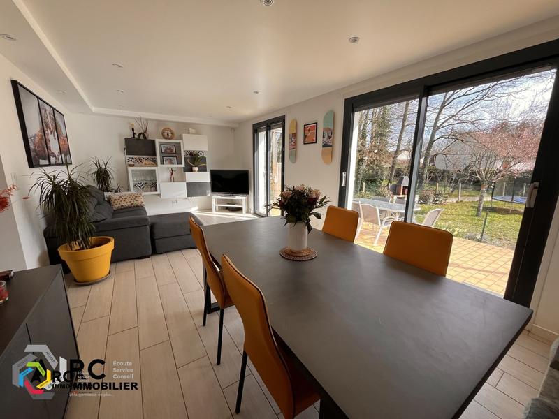 Maison - 132 m² - 5 pièces