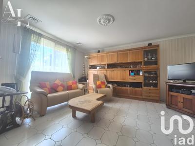 Maison - 197 m² - 8 pièces