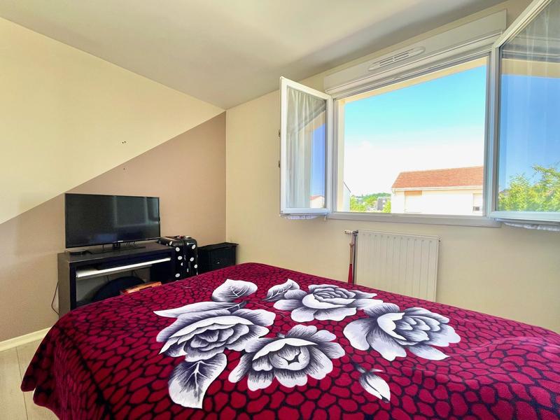 Maison - 90 m² - 6 pièces