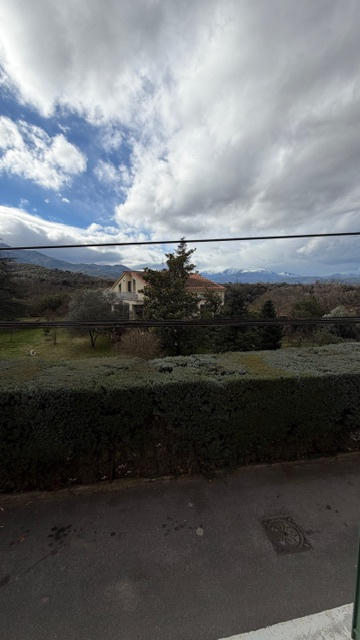 Appartement - 80 m² - 3 pièces