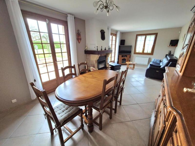 Maison - 96 m² - 4 pièces