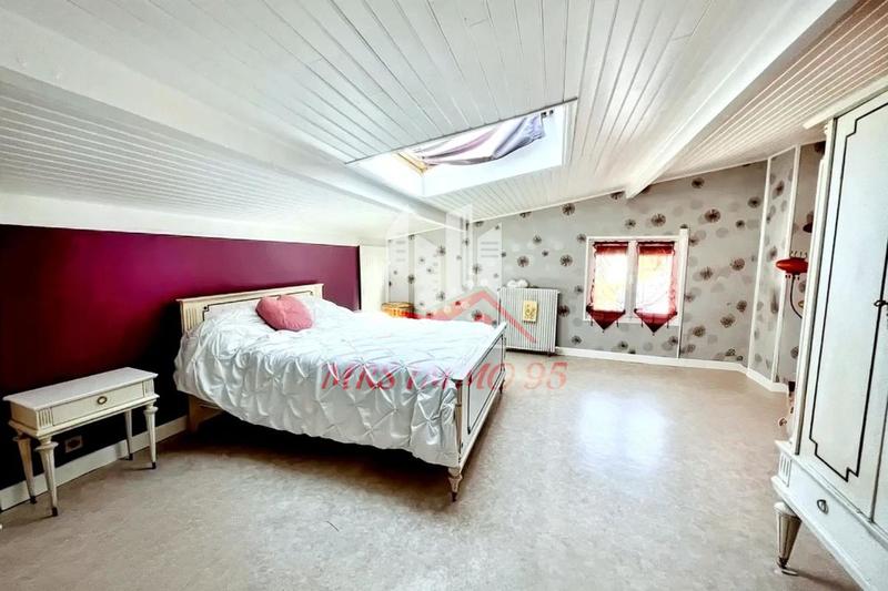 Maison - 122 m² - 5 pièces