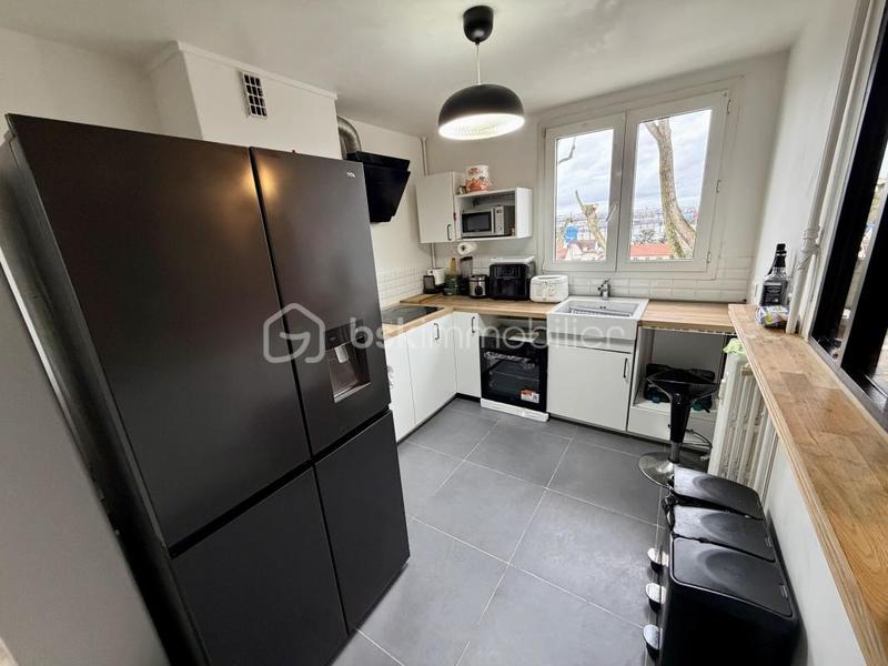 Appartement - 64 m² - 4 pièces