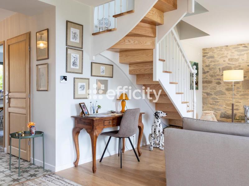 Maison - 151 m² - 7 pièces