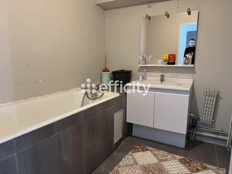 Appartement - 83 m² - 3 pièces