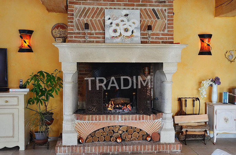 Maison - 530 m² - 19 pièces