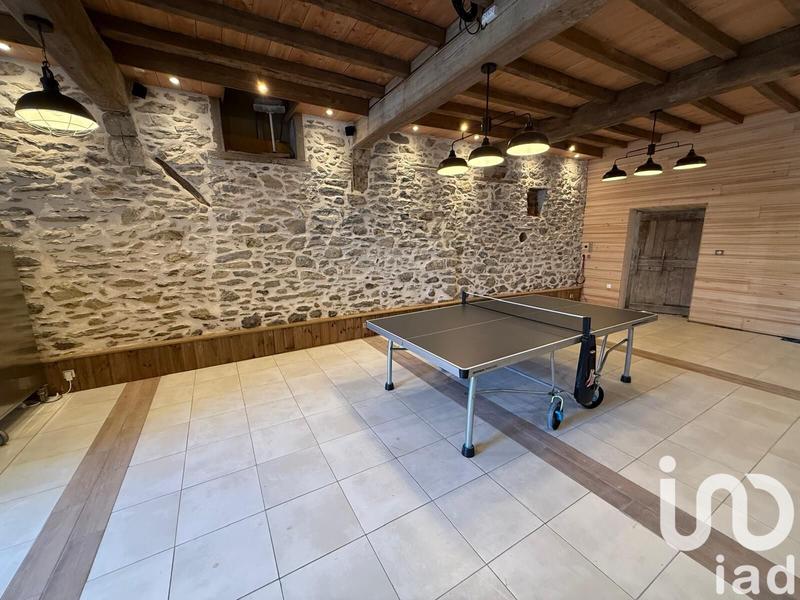 Maison de village - 385 m² - 14 pièces
