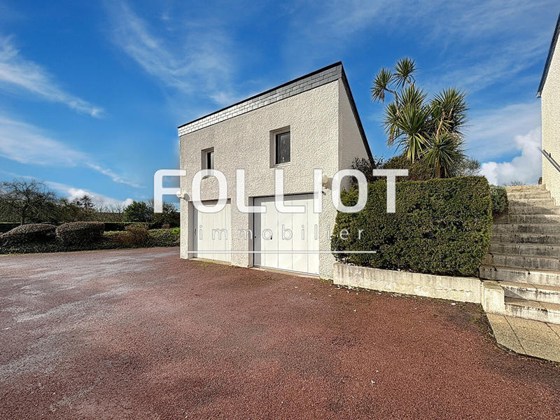 Maison - 183 m² - 6 pièces