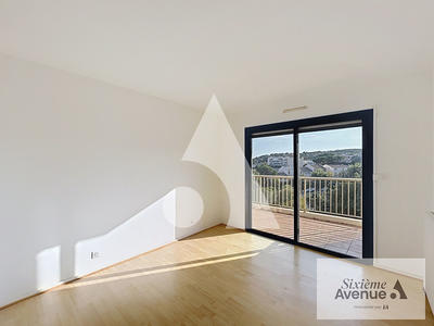 Appartement - 85 m² - 4 pièces