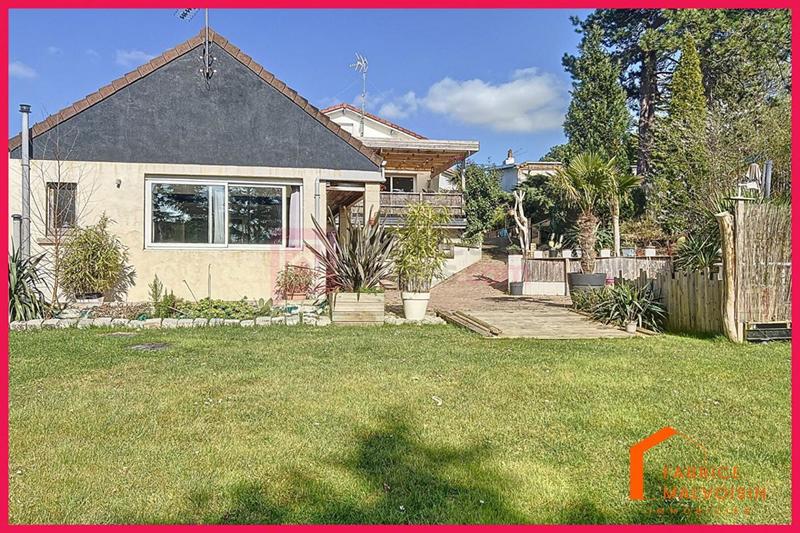 Maison - 99 m² - 4 pièces