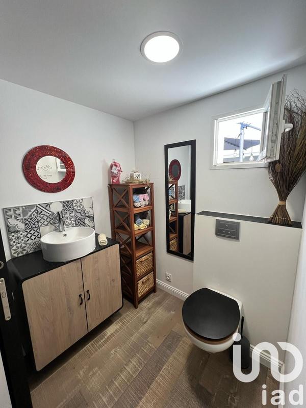 Maison - 236 m² - 9 pièces