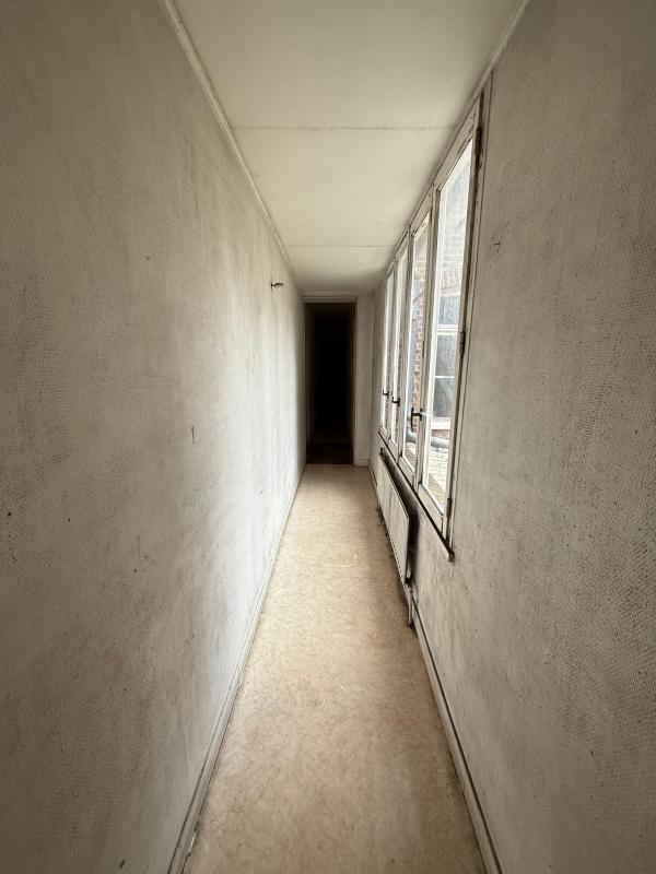 Immeuble - 200 m² - 2 pièces