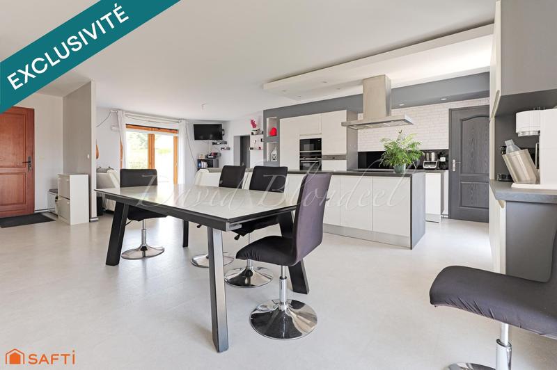 Maison - 167 m² - 7 pièces