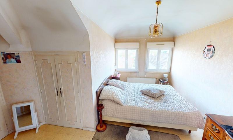 Appartement - 167 m² - 6 pièces