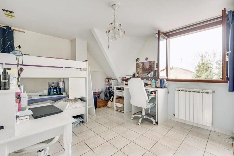 Maison - 211 m² - 8 pièces