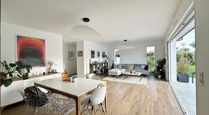 Maison contemporaine - 160 m² - 5 pièces