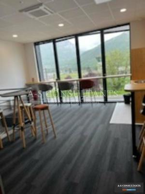 Local d'activité / Entrepôt - 37 m²