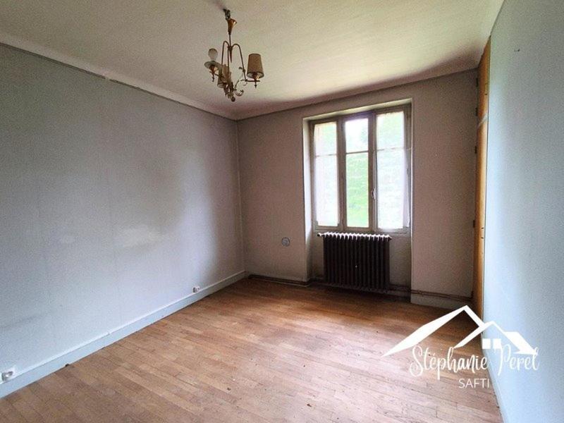 Maison - 256 m² - 13 pièces